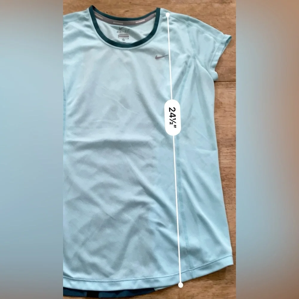 Nike Dri Fit Women’s Size Medium Blue Running Racer Athletic‎ Tee